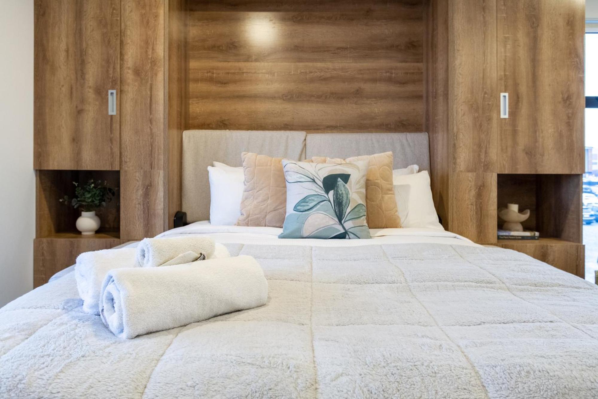 Relaxing Haven Upper Near Riverside Market Apartment
